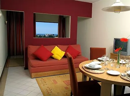 Cheerfulway Acqua Maris Balaia 3* אלבופיירה