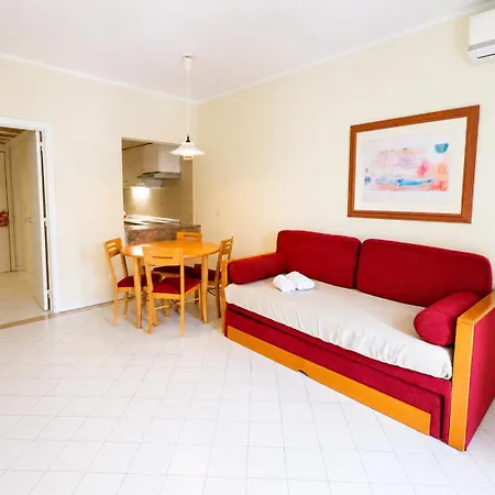 Huma By Umbral Aparthotel 3*